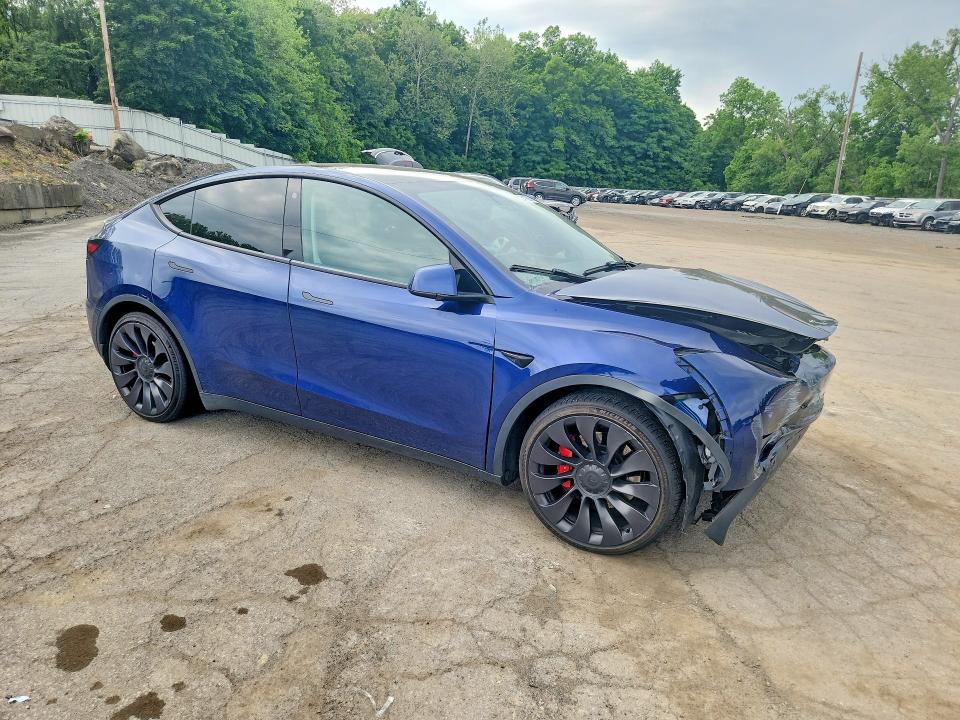 55413806 :رقم المزاد ، 7SAYGDEF8PF709888 vin ، 2023 Tesla Model Y مزاد بيع