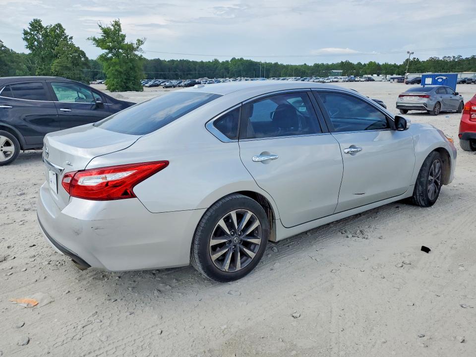 Продаж на аукціоні авто 2017 Nissan Altima, vin: 1N4AL3AP8HC195712, номер лоту: 54524686