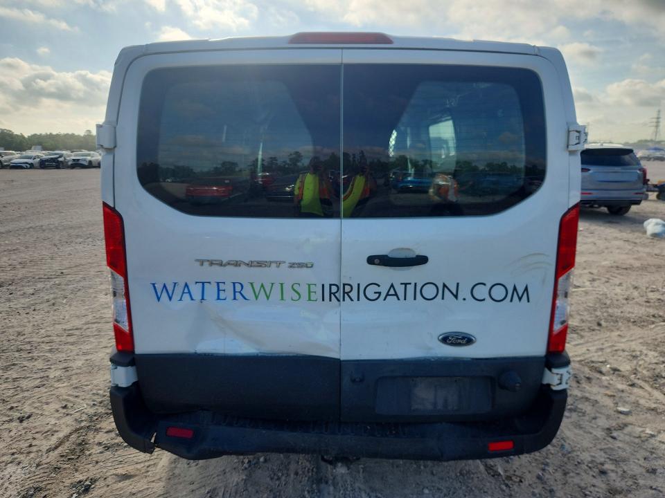 2022 Ford Transit მანქანა იყიდება აუქციონზე, vin: 1FTBR1Y88NKA27893, აუქციონის ნომერი: 52969696
