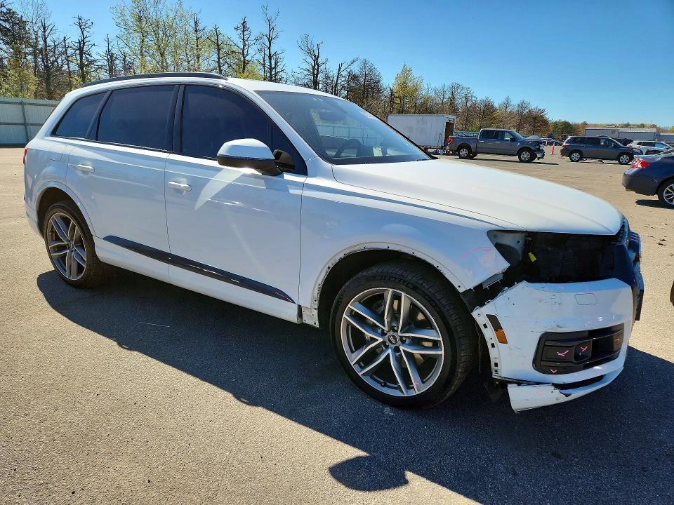 2017 Audi Q7 მანქანა იყიდება აუქციონზე, vin: WA1VAAF74HD050489, აუქციონის ნომერი: 53274966