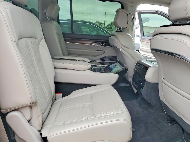 2022 Jeep Grand Wagoneer მანქანა იყიდება აუქციონზე, vin: 1C4SJVEJXNS109856, აუქციონის ნომერი: 54261486