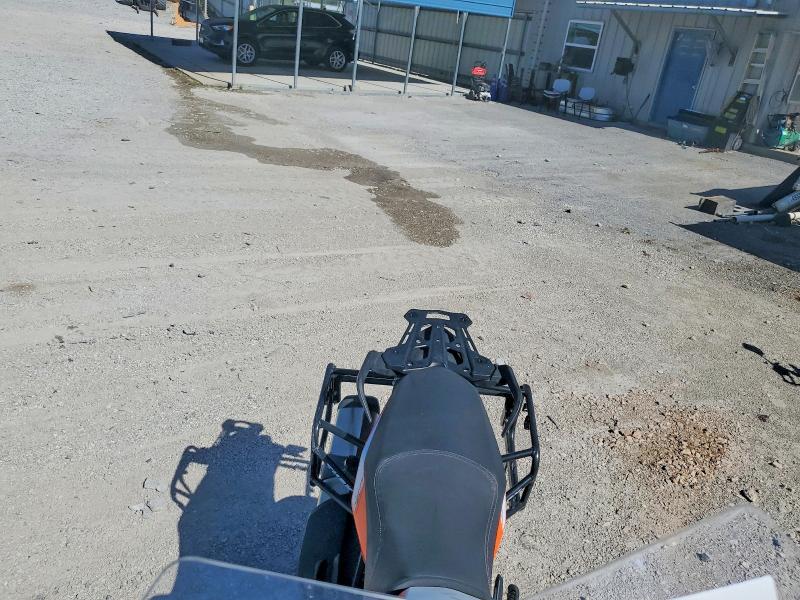 53355776 :رقم المزاد ، VBKV59405LM920529 vin ، 2020 Ktm 1290 مزاد بيع