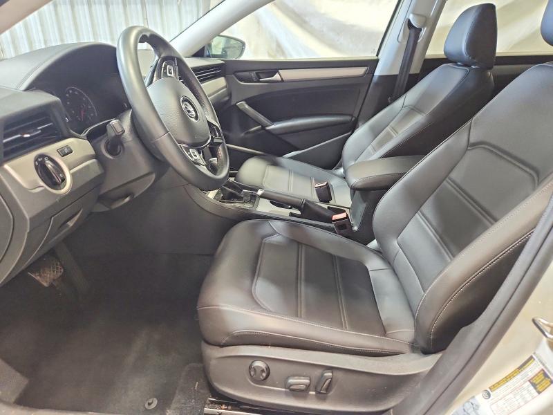 52553566 :رقم المزاد ، 1VWSA7A3XNC003983 vin ، 2022 Volkswagen Passat مزاد بيع