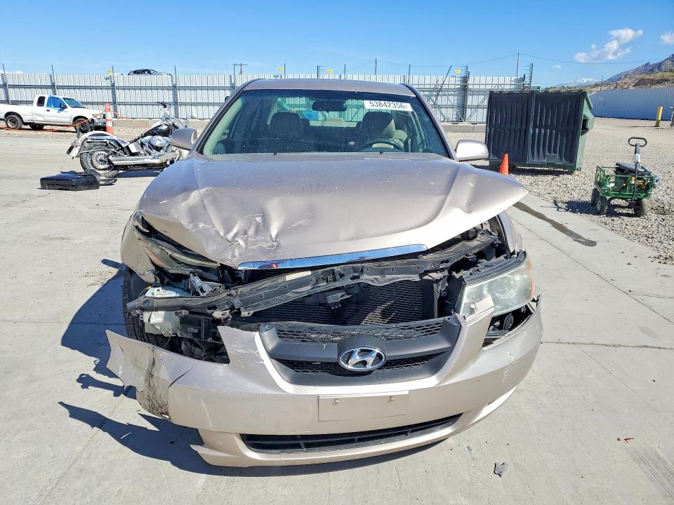 2007 Hyundai Sonata მანქანა იყიდება აუქციონზე, vin: 5NPEU46F17H267397, აუქციონის ნომერი: 53842356