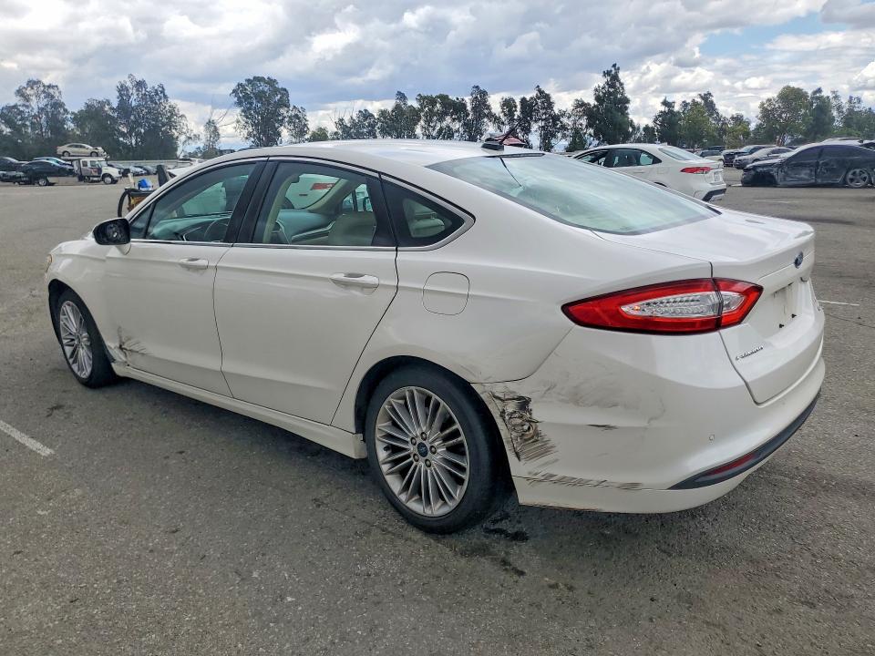 52601056 :رقم المزاد ، 3FA6P0HD7GR247464 vin ، 2016 Ford Fusion مزاد بيع