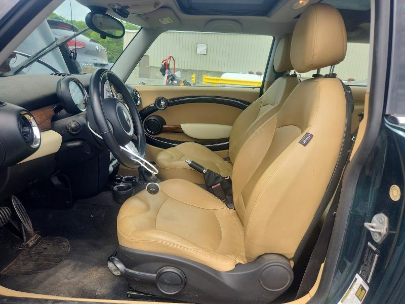 55057856 :رقم المزاد ، WMWMF73529TW87510 vin ، 2009 Mini Cooper مزاد بيع