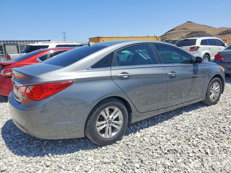 53542316 :رقم المزاد ، 5NPEB4AC7DH772021 vin ، 2013 Hyundai Sonata مزاد بيع