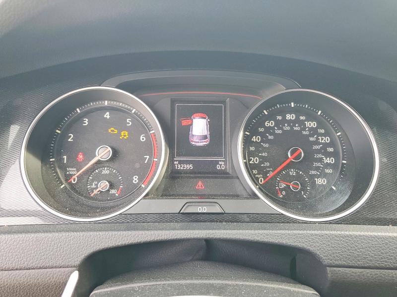 Продажа на аукционе авто 2015 Volkswagen Gti, vin: 3VW4T7AU1FM051898, номер лота: 54295996