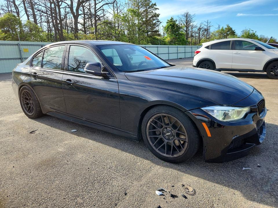 55355136 :رقم المزاد ، WBA8B7G54JNV11011 vin ، 2018 Bmw 340 مزاد بيع