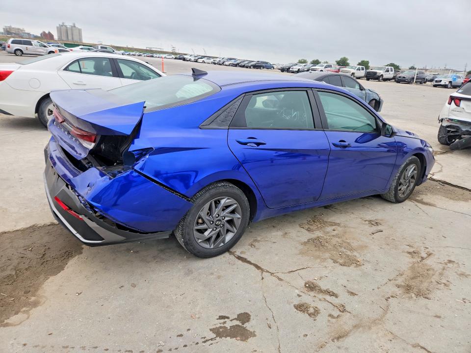 2024 Hyundai Elantra მანქანა იყიდება აუქციონზე, vin: KMHLM4DG1RU717766, აუქციონის ნომერი: 52555596