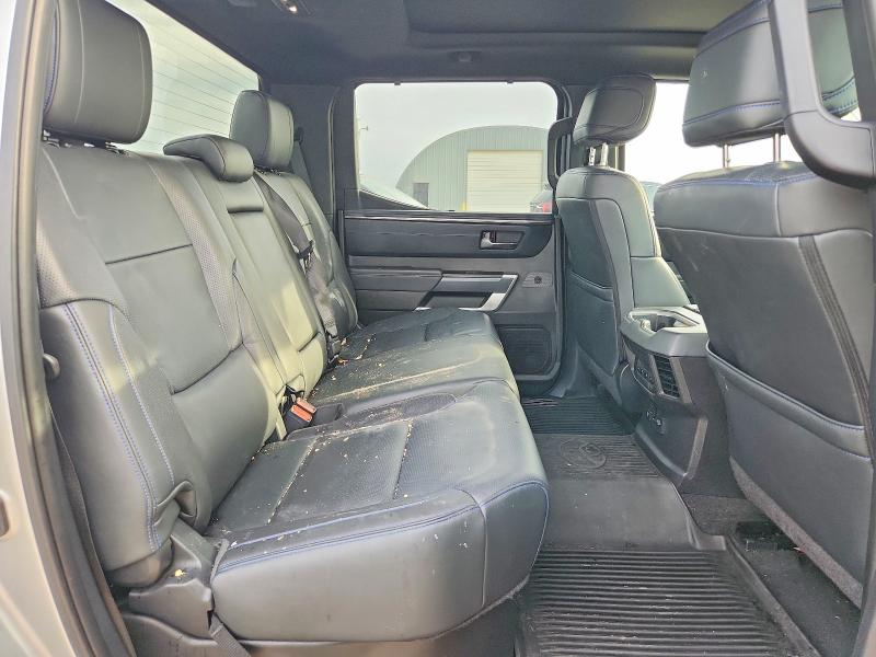 52695996 :رقم المزاد ، 5TFNA5DB4NX033593 vin ، 2022 Toyota Tundra مزاد بيع