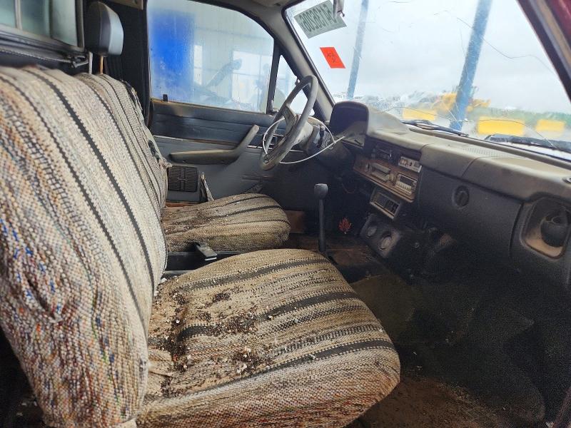 54136206 :رقم المزاد ، JT4RN44S3D1102131 vin ، 1983 Toyota Pickup مزاد بيع