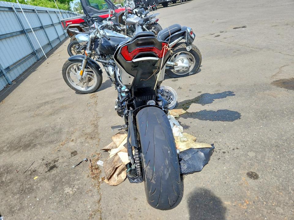 Продажа на аукционе авто 2025 Kawasaki Zr900, vin: ML5ZRDS15SDA04466, номер лота: 53229526