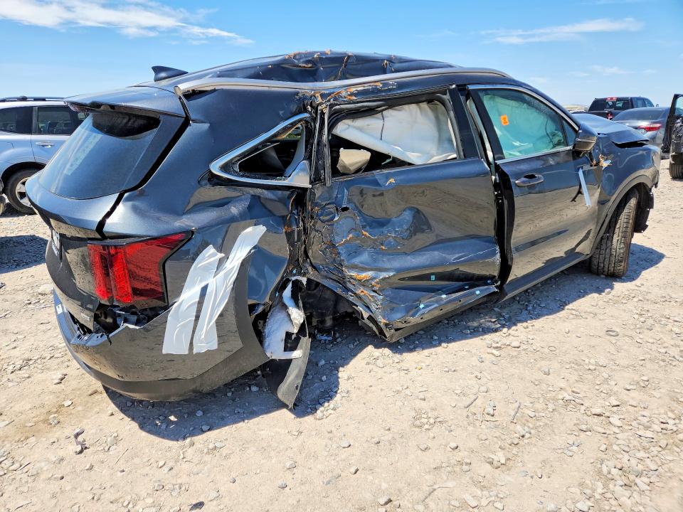 Продажа на аукционе авто 2024 Kia Sorento, vin: 5XYRLDJC0RG290651, номер лота: 53045506