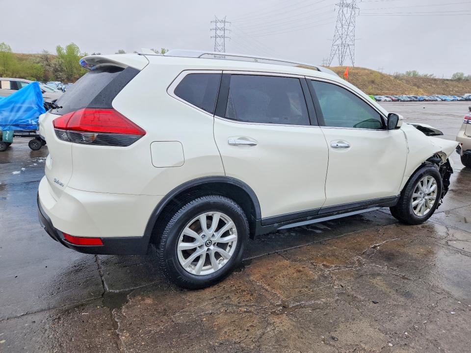 2017 Nissan Rogue მანქანა იყიდება აუქციონზე, vin: JN8AT2MV8HW261130, აუქციონის ნომერი: 52236826