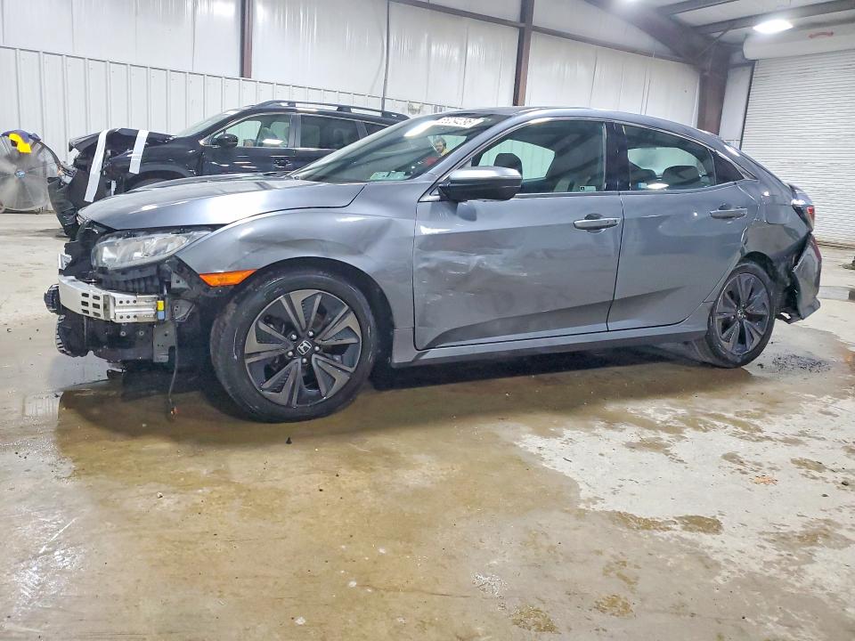 Auction sale of the 2018 Honda Civic, vin: SHHFK7H58JU421009, lot number: 55034296