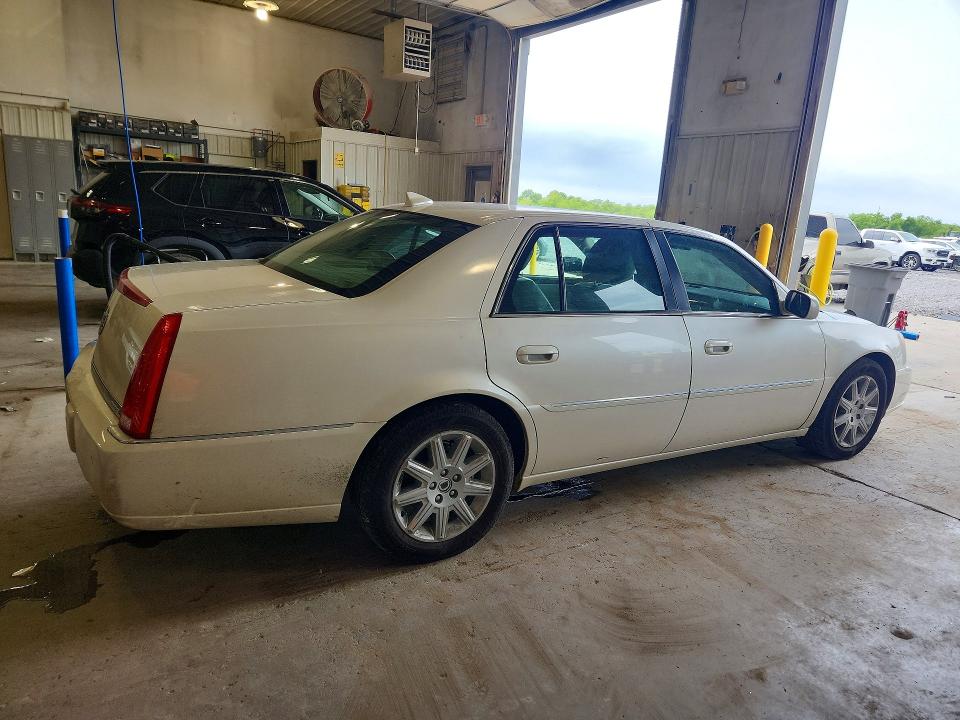 Продажа на аукционе авто 2011 Cadillac Dts, vin: 1G6KH5E65BU128972, номер лота: 52218026