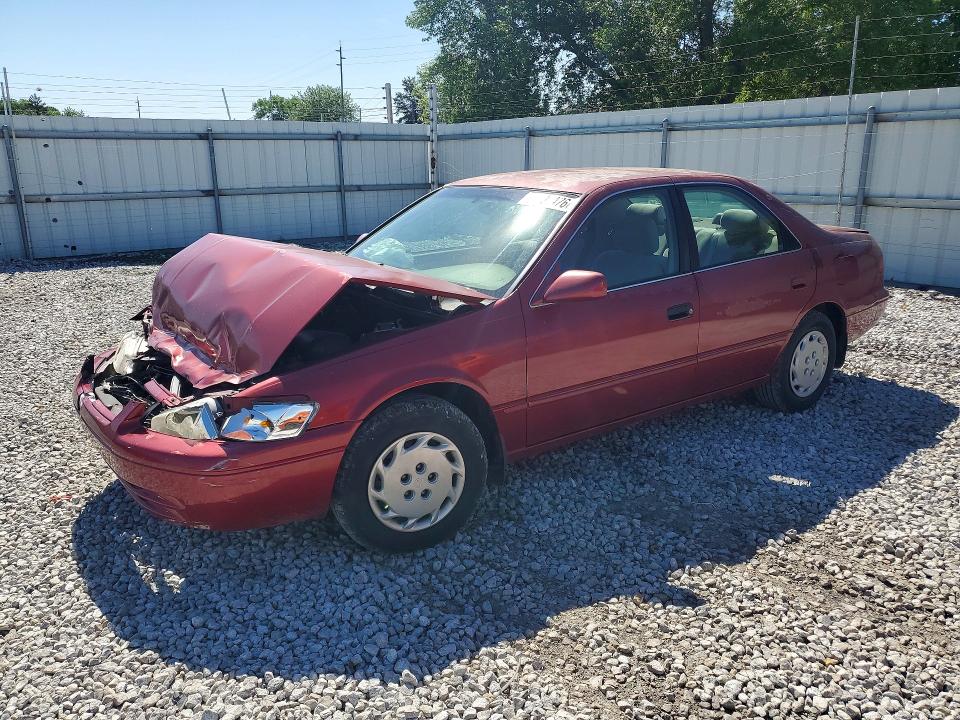 52987476 :رقم المزاد ، 4T1BG22K8WU207389 vin ، 1998 Toyota Camry مزاد بيع