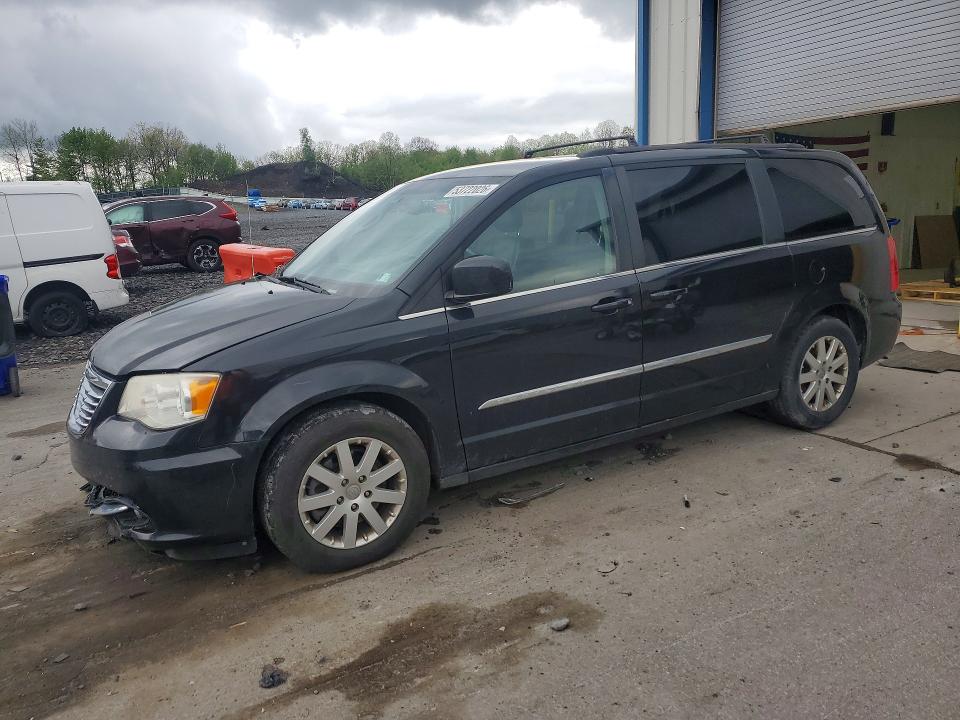 53722026 :رقم المزاد ، 2C4RC1BG3FR553836 vin ، 2015 Chrysler Town & Country مزاد بيع