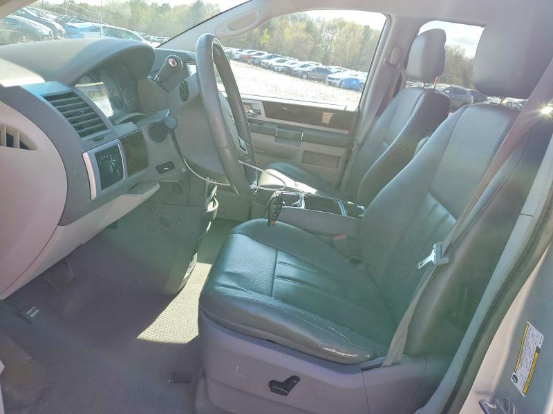 Продажа на аукционе авто 2010 Chrysler Town & Country, vin: 2A4RR5D13AR310254, номер лота: 52665376