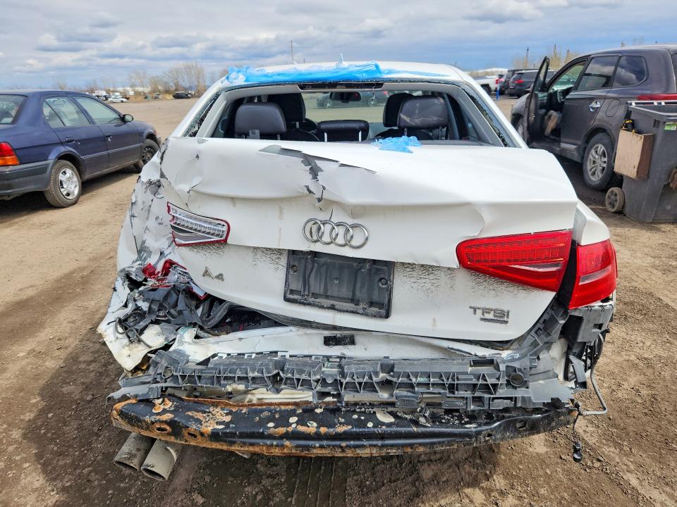 52818716 :رقم المزاد ، WAUFFCFL0FN001167 vin ، 2015 Audi A4 مزاد بيع