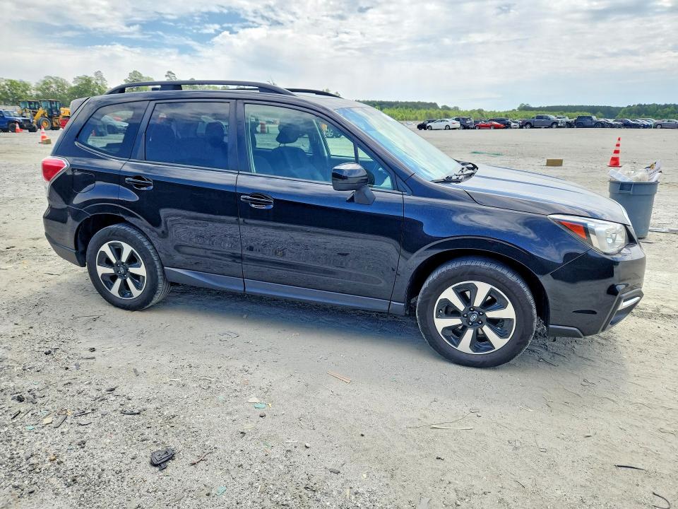 Продажа на аукционе авто 2018 Subaru Forester, vin: JF2SJAGCXJH616949, номер лота: 53121536