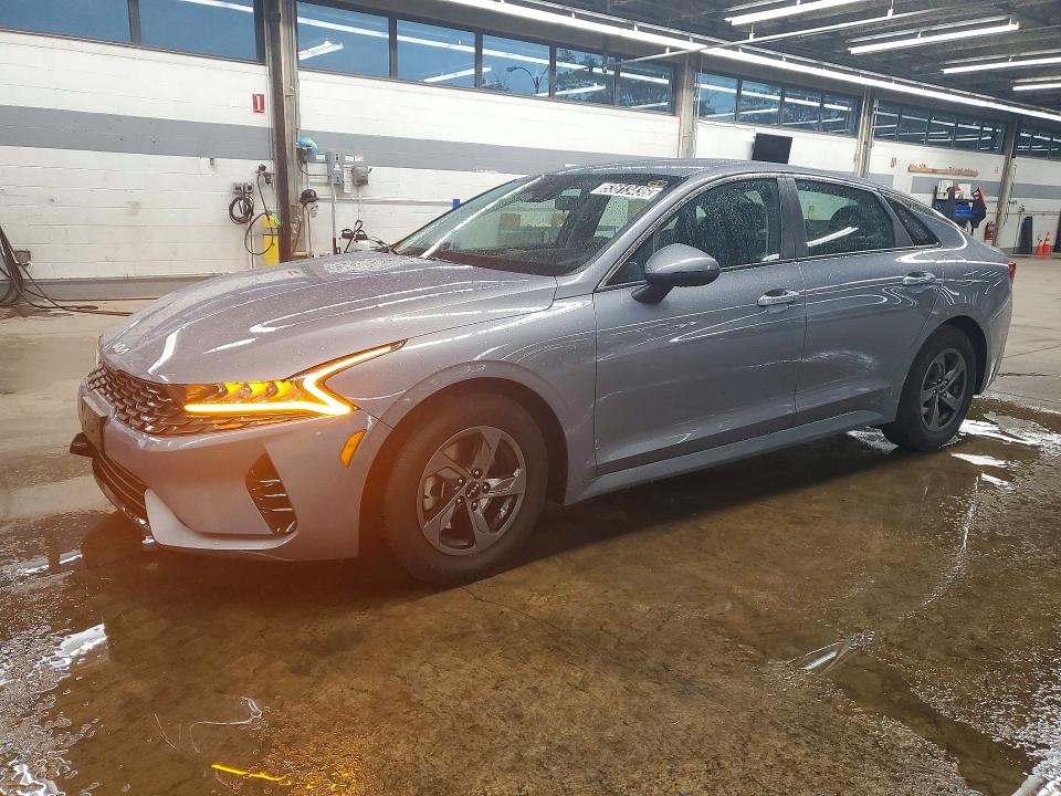 Продажа на аукционе авто 2023 Kia K5, vin: 5XXG14J23PG221328, номер лота: 53813436