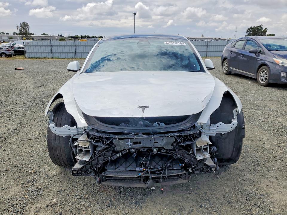 52937056 :رقم المزاد ، 5YJ3E1EAXPF570850 vin ، 2023 Tesla Model 3 مزاد بيع