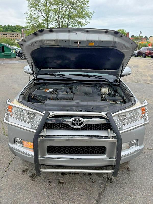 54897666 :رقم المزاد ، JTEBU5JR1B5069241 vin ، 2011 Toyota 4runner مزاد بيع