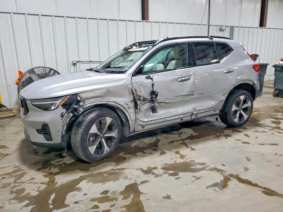 Продаж на аукціоні авто 2023 Volvo Xc40, vin: YV4L12UW8P2911760, номер лоту: 52310856