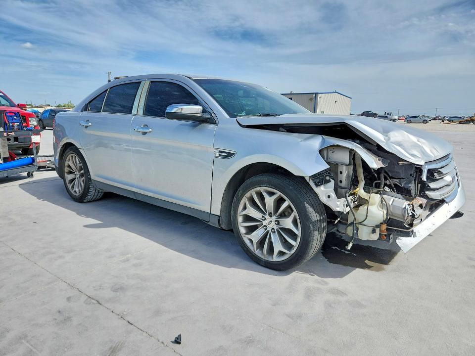 Продажа на аукционе авто 2015 Ford Taurus, vin: 1FAHP2F82FG152231, номер лота: 51813096