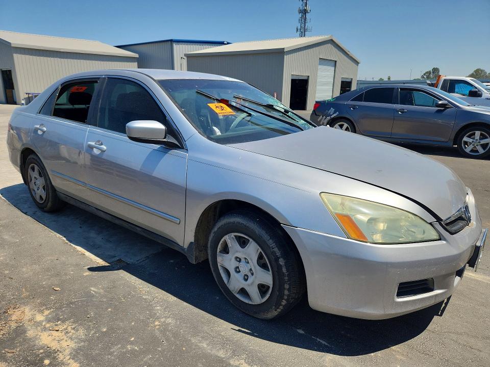 52423796 :رقم المزاد ، 1HGCM56487A070568 vin ، 2007 Honda Accord مزاد بيع