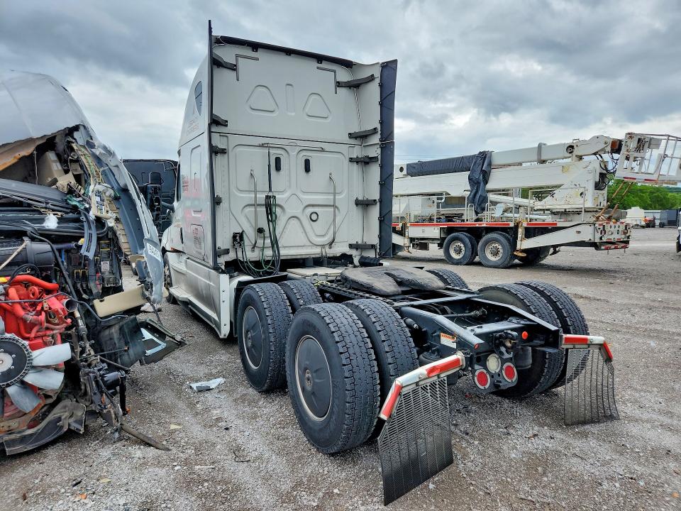 Продаж на аукціоні авто 2020 Freightliner Cascadia 126, vin: 1FUJHHDR3LLLV5289, номер лоту: 54664836