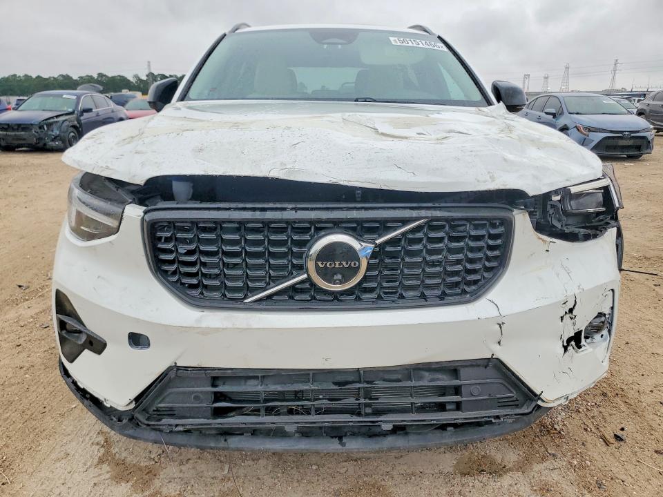 50151466 :رقم المزاد ، YV4L12UC0T2700326 vin ، 2026 Volvo Xc40 مزاد بيع