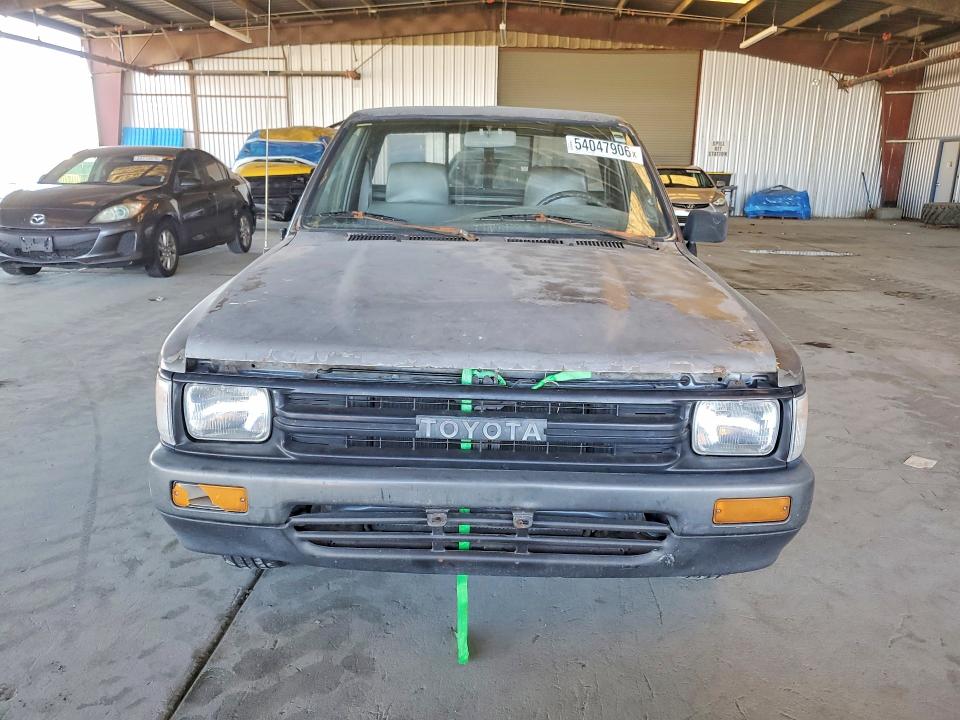 54047906 :رقم المزاد ، JT4RN81P2K0032812 vin ، 1989 Toyota Pickup مزاد بيع