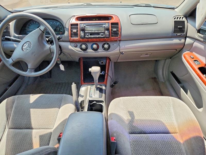 52381976 :رقم المزاد ، 4T1BF32K52U516160 vin ، 2002 Toyota Camry مزاد بيع