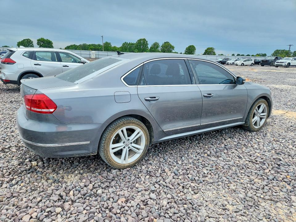 53925646 :رقم المزاد ، 1VWCN7A36DC024370 vin ، 2013 Volkswagen Passat مزاد بيع