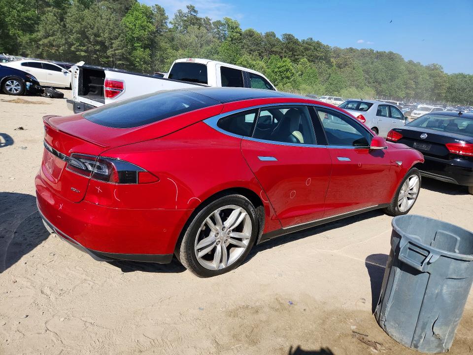 2015 Tesla Model S მანქანა იყიდება აუქციონზე, vin: 5YJSA1V26FF097379, აუქციონის ნომერი: 53719126
