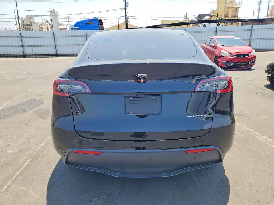 2022 Tesla Model Y მანქანა იყიდება აუქციონზე, vin: 7SAYGDEE6NF555153, აუქციონის ნომერი: 54729106