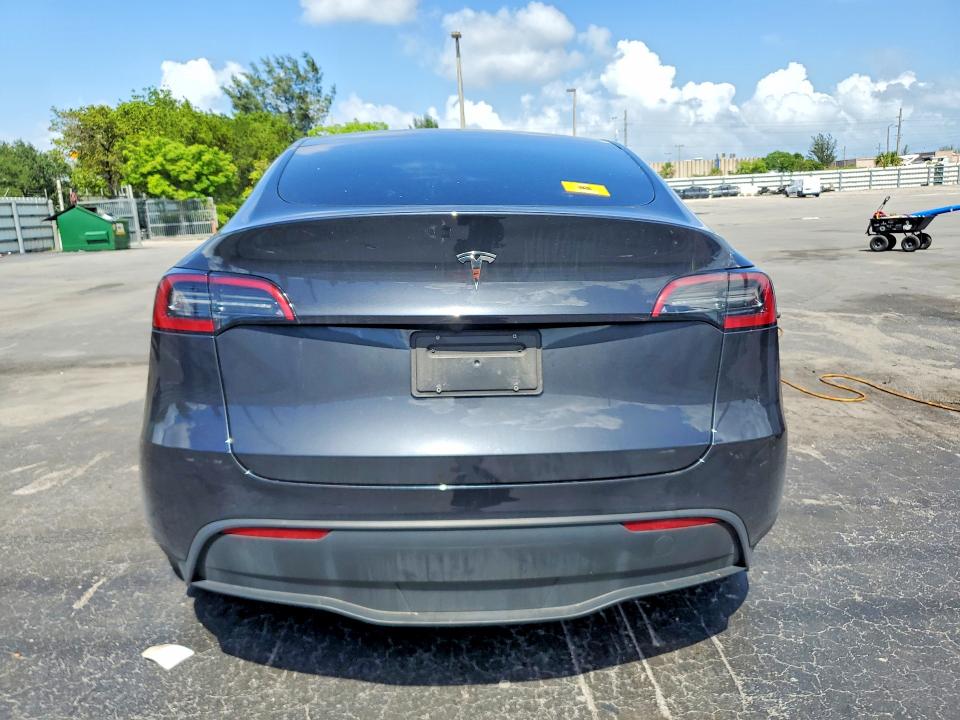 Продаж на аукціоні авто 2024 Tesla Model Y, vin: 7SAYGDED4RF038592, номер лоту: 54262646