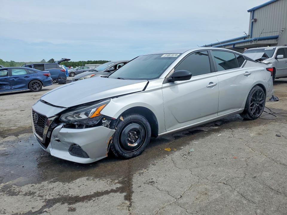 51861076 :رقم المزاد ، 1N4BL4CV5NN400506 vin ، 2022 Nissan Altima مزاد بيع