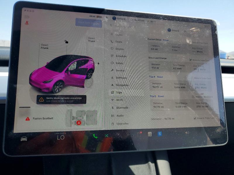 2024 Tesla Model Y მანქანა იყიდება აუქციონზე, vin: 7SAYGDED3RF084821, აუქციონის ნომერი: 53910966