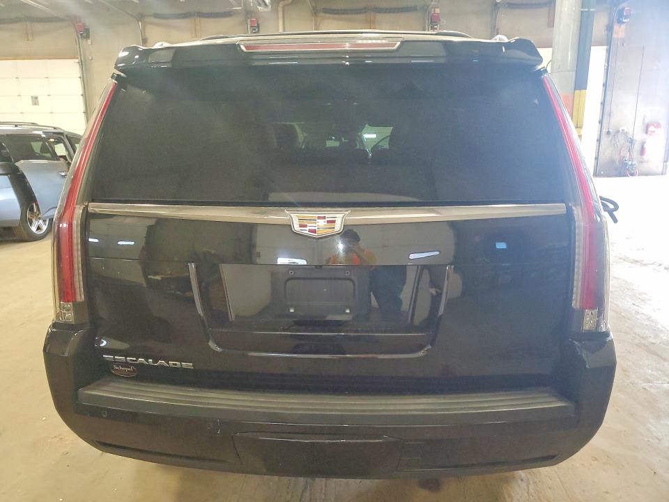 52348786 :رقم المزاد ، 1GYS4BKJ5GR203741 vin ، 2016 Cadillac Escalade مزاد بيع