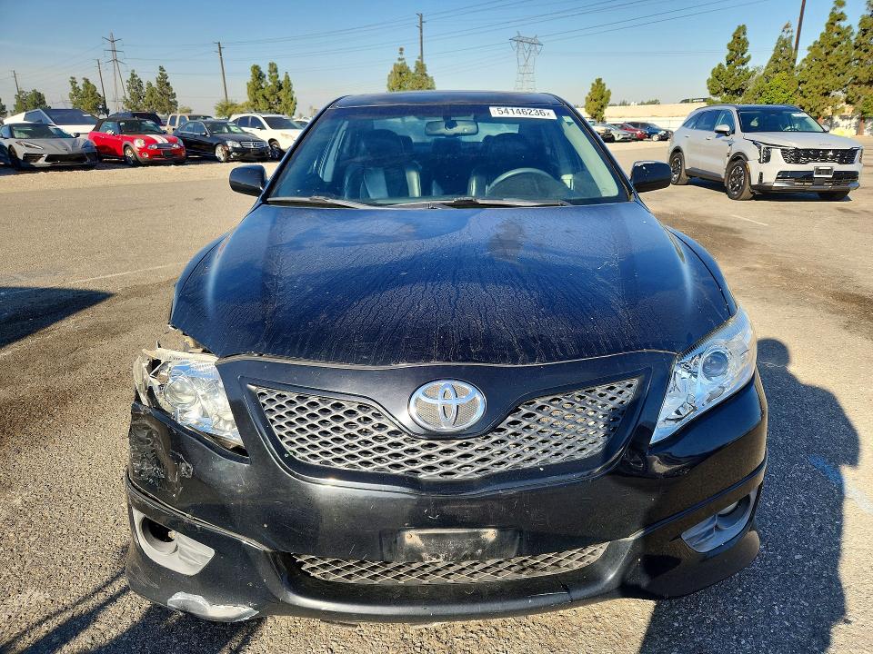 2011 Toyota Camry მანქანა იყიდება აუქციონზე, vin: 4T1BF3EK4BU694850, აუქციონის ნომერი: 54146236