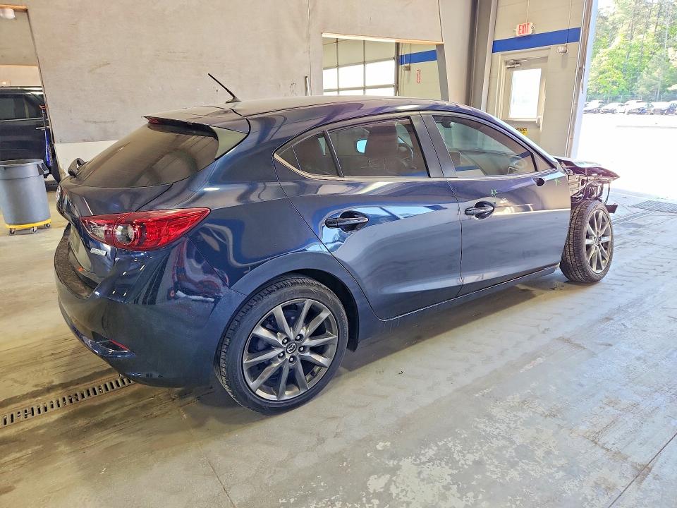 Продаж на аукціоні авто 2018 Mazda 3, vin: 3MZBN1L32JM270185, номер лоту: 51953486