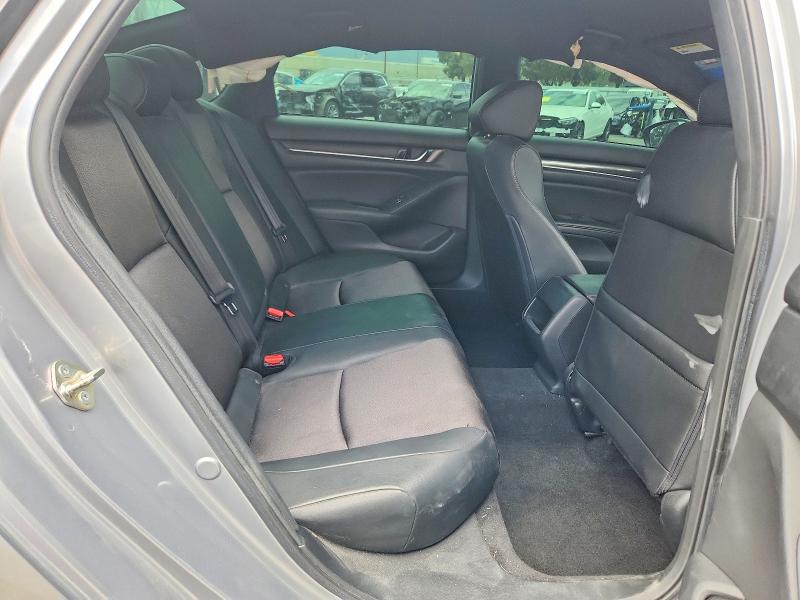 54911496 :رقم المزاد ، 1HGCV1F33KA014074 vin ، 2019 Honda Accord مزاد بيع