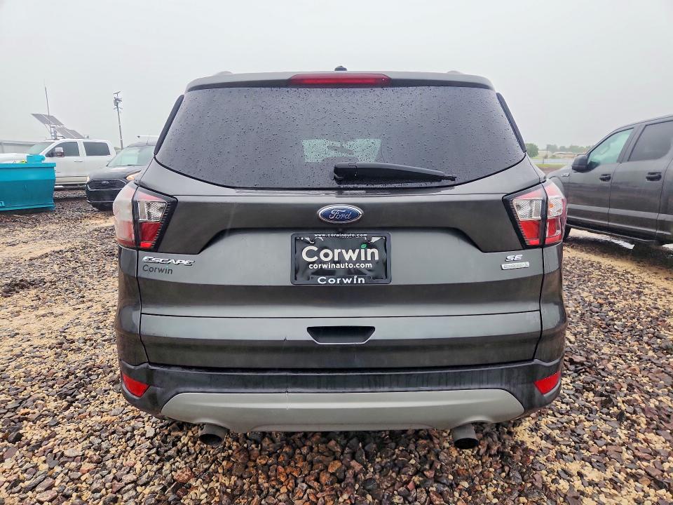 2018 Ford Escape მანქანა იყიდება აუქციონზე, vin: 1FMCU0GD3JUA93757, აუქციონის ნომერი: 53811436