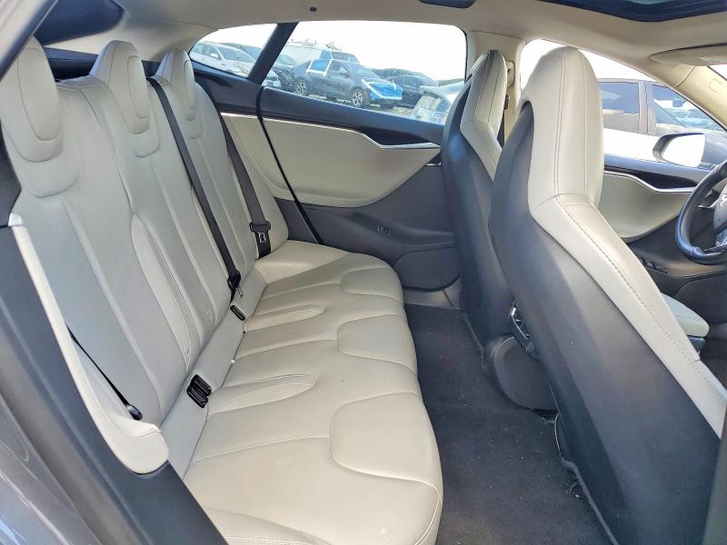 Продажа на аукционе авто 2013 Tesla Model S, vin: 5YJSA1CN5DFP17892, номер лота: 55012456
