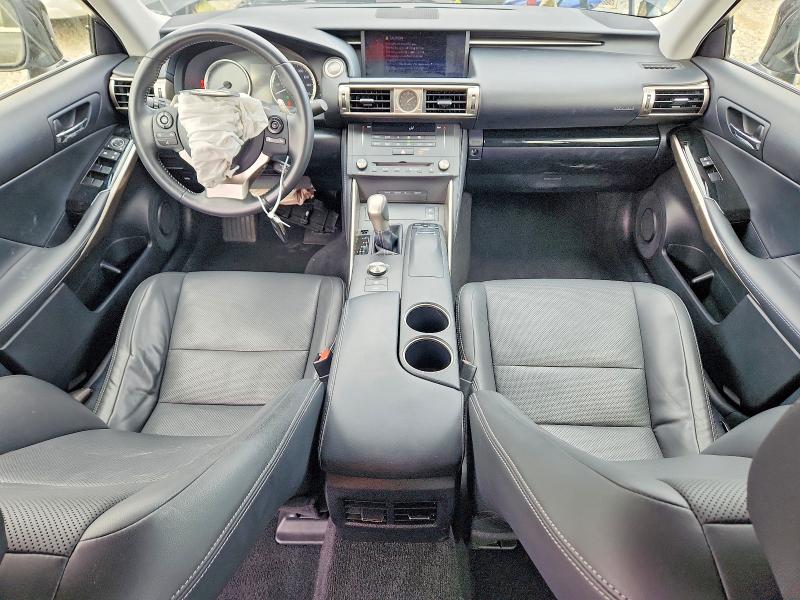 55726356 :رقم المزاد ، JTHCF1D22F5017678 vin ، 2015 Lexus Is مزاد بيع