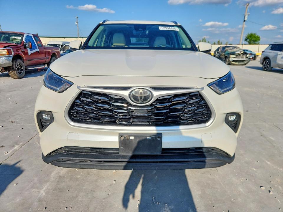 53936666 :رقم المزاد ، 5TDGZRAH4MS043286 vin ، 2021 Toyota Highlander مزاد بيع